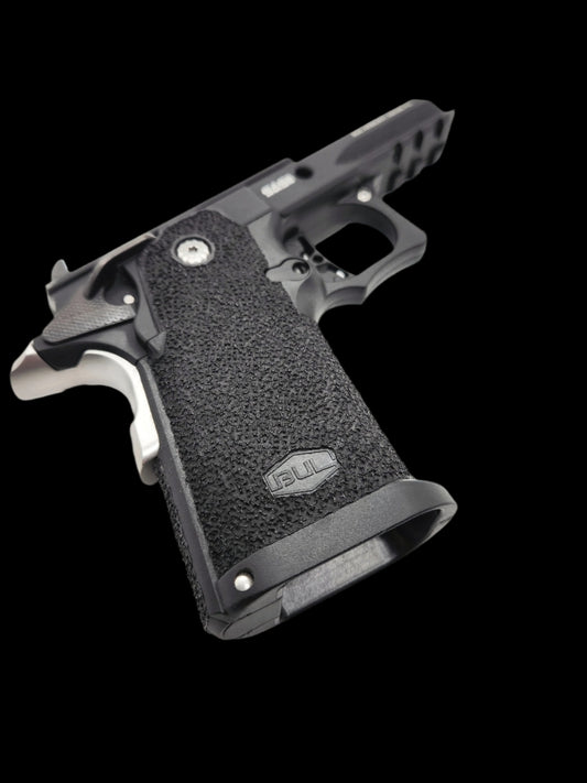 Bul Armory 2011 - Grip Stippling